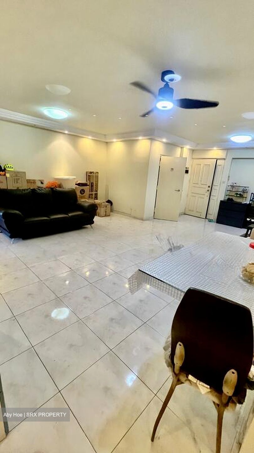 Blk 201D Compassvale South Gate (Sengkang), HDB 5 Rooms #512252321